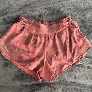 Lululemon Hotty Hot Shorts 2.5